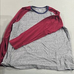 Old Navy Heather Gray and Burgundy Long Sleeve Tee